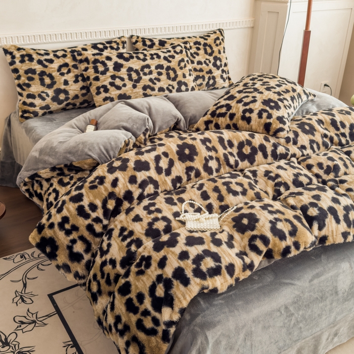 91家纺网 家纺一手货源 找家纺 橘子家 2025新款轻奢兔绒高克重四件套 豹纹-咖