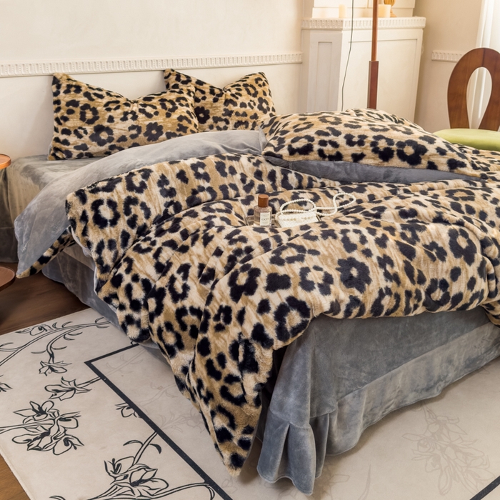 91家纺网 家纺一手货源 找家纺 橘子家 2025新款轻奢兔绒高克重四件套 豹纹-咖