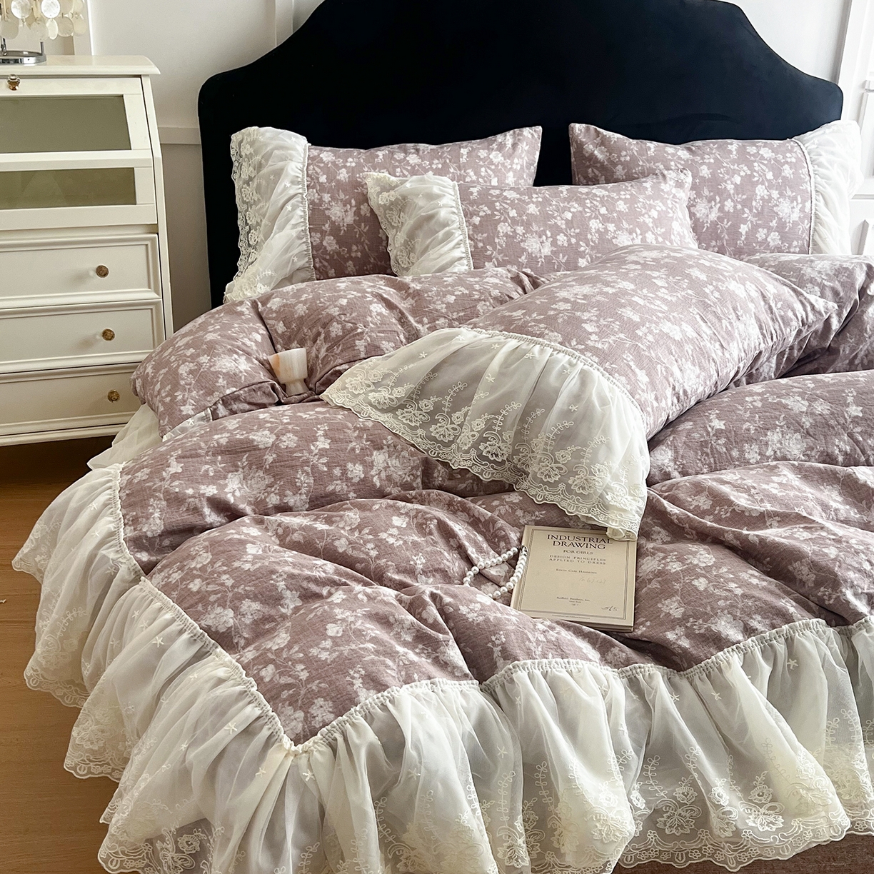 91家纺网 家纺一手货源 找家纺 吾欢心 2025新款高端定制法式复古双层蕾丝花边加厚水洗原麻四件套 玛格丽