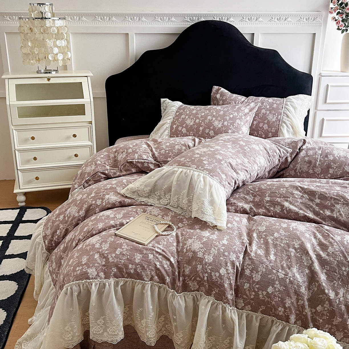 91家纺网 家纺一手货源 找家纺 吾欢心 2025新款高端定制法式复古双层蕾丝花边加厚水洗原麻四件套 玛格丽