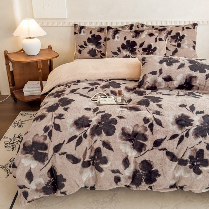 91家纺网 家纺一手货源 找家纺 橘子家 2025新款轻奢兔绒高克重四件套 彼岸花开