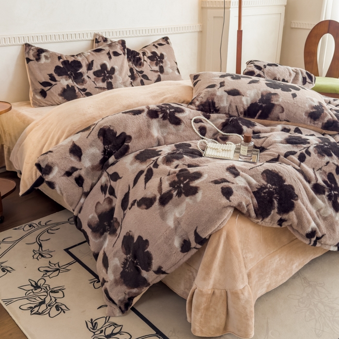 91家纺网 家纺一手货源 找家纺 橘子家 2025新款轻奢兔绒高克重四件套 彼岸花开