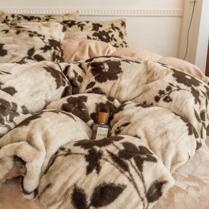 91家纺网 家纺一手货源 找家纺 橘子家 2025新款轻奢兔绒高克重四件套 古奈