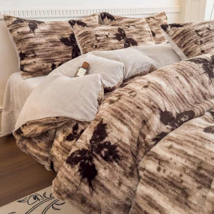 91家纺网 家纺一手货源 找家纺 橘子家 2025新款轻奢兔绒高克重四件套 华尔兹