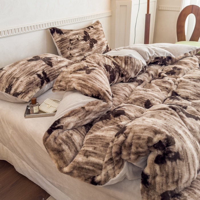 91家纺网 家纺一手货源 找家纺 橘子家 2025新款轻奢兔绒高克重四件套 华尔兹