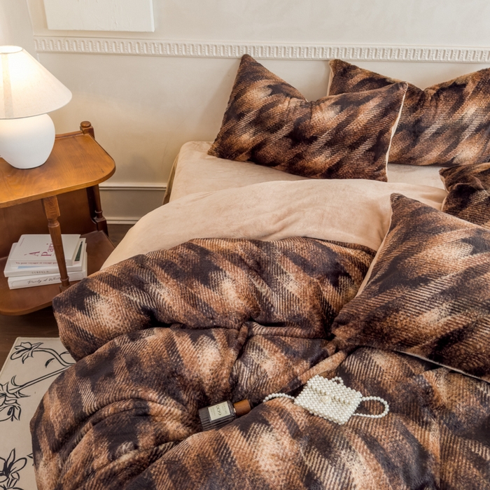 91家纺网 家纺一手货源 找家纺 橘子家 2025新款轻奢兔绒高克重四件套 简爱