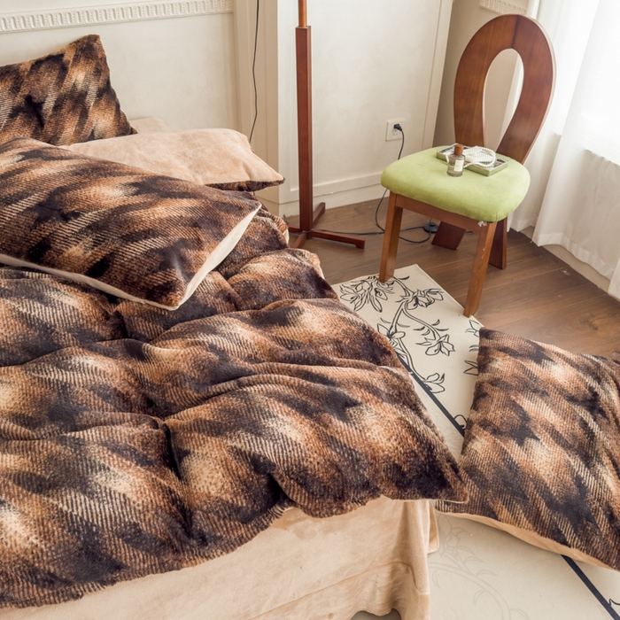 91家纺网 家纺一手货源 找家纺 橘子家 2025新款轻奢兔绒高克重四件套 简爱