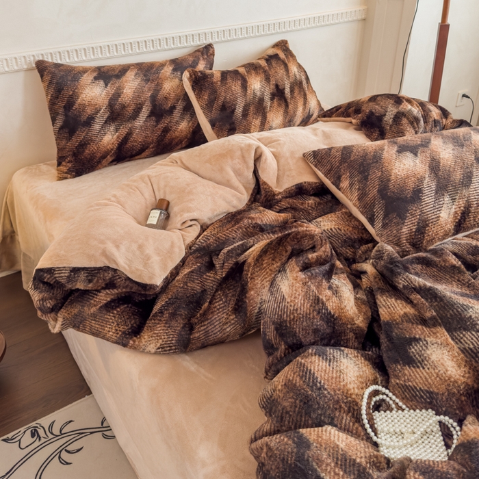 91家纺网 家纺一手货源 找家纺 橘子家 2025新款轻奢兔绒高克重四件套 简爱