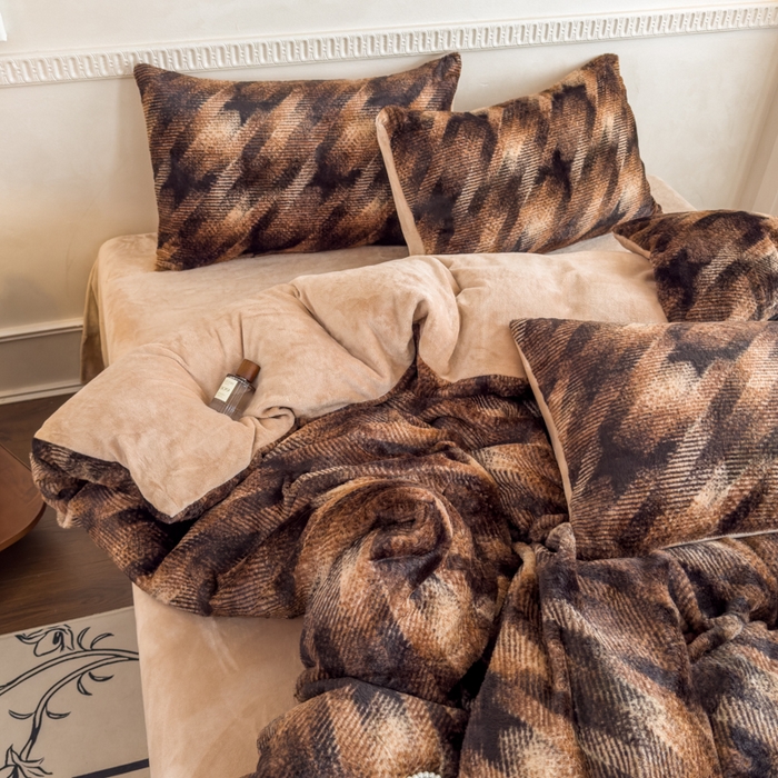 91家纺网 家纺一手货源 找家纺 橘子家 2025新款轻奢兔绒高克重四件套 简爱