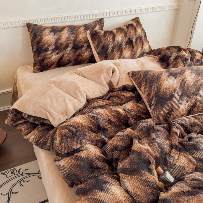 91家纺网 家纺一手货源 找家纺 橘子家 2025新款轻奢兔绒高克重四件套 简爱