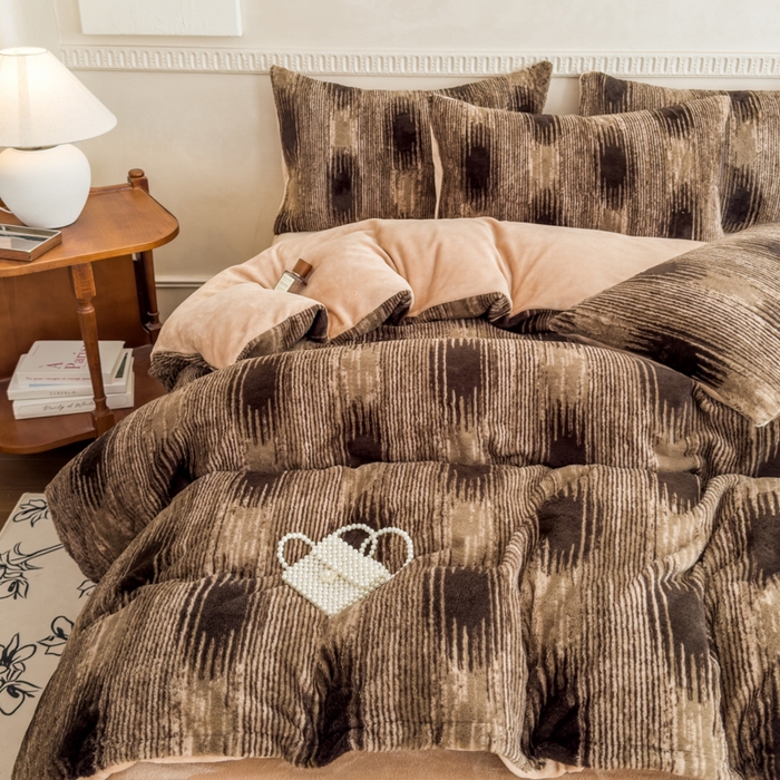 91家纺网 家纺一手货源 找家纺 橘子家 2025新款轻奢兔绒高克重四件套 锦瑟