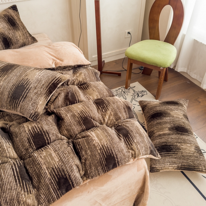 91家纺网 家纺一手货源 找家纺 橘子家 2025新款轻奢兔绒高克重四件套 锦瑟