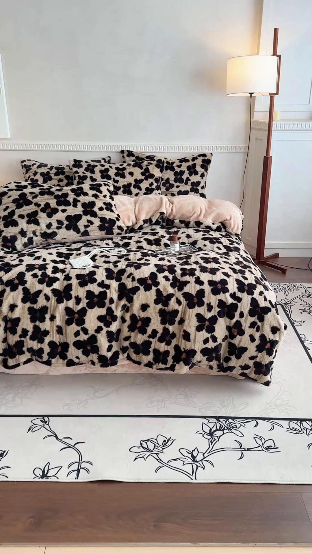 91家纺网 家纺一手货源 找家纺 橘子家 2025新款轻奢兔绒高克重四件套 蔓蝶