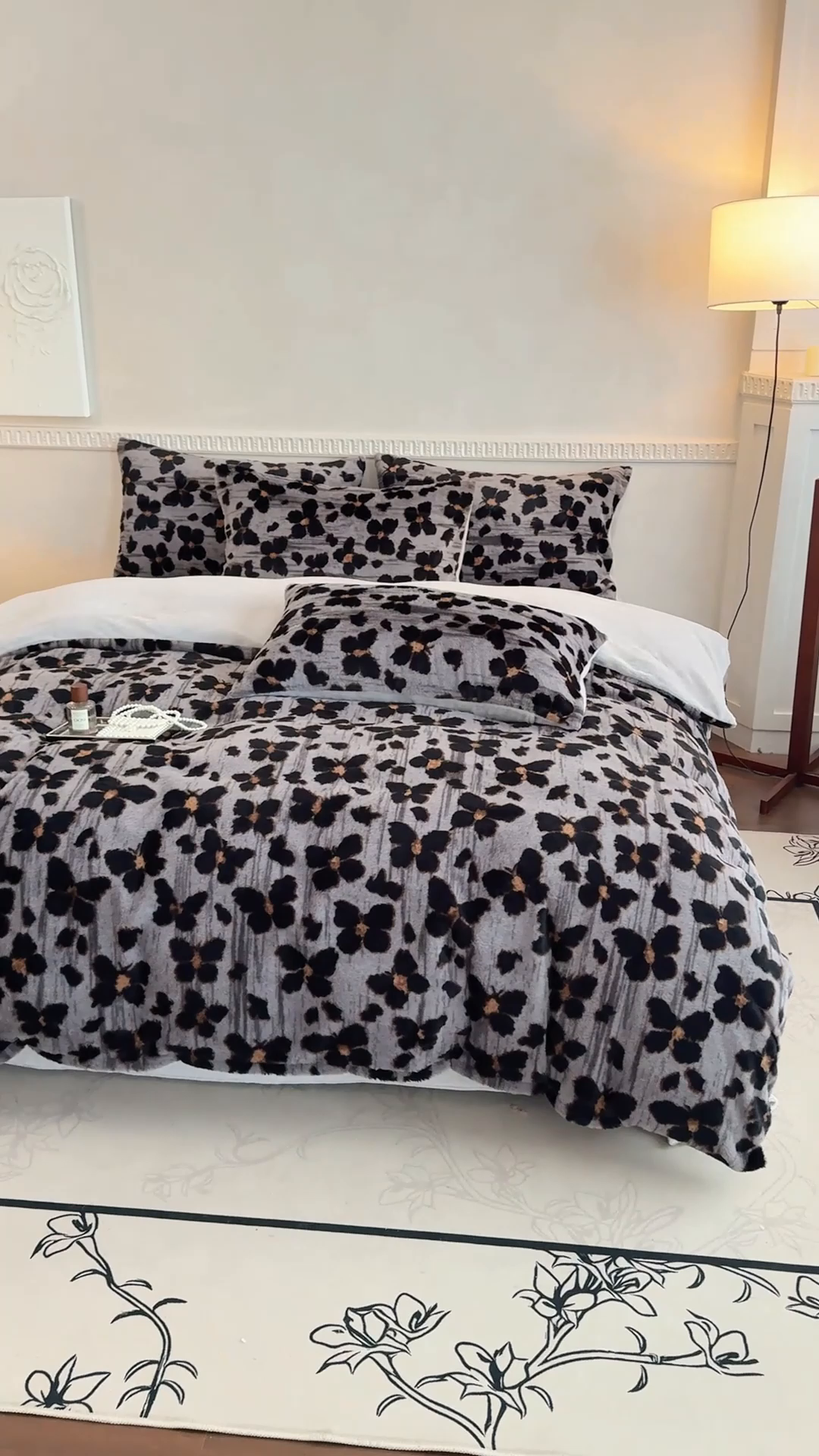 91家纺网 家纺一手货源 找家纺 橘子家 2025新款轻奢兔绒高克重四件套 蔓蝶-灰