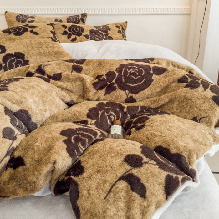 91家纺网 家纺一手货源 找家纺 橘子家 2025新款轻奢兔绒高克重四件套 玫瑰花