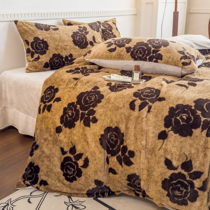 91家纺网 家纺一手货源 找家纺 橘子家 2025新款轻奢兔绒高克重四件套 玫瑰花