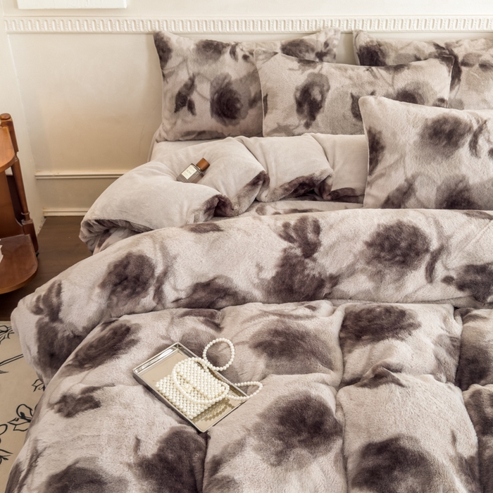 91家纺网 家纺一手货源 找家纺 橘子家 2025新款轻奢兔绒高克重四件套 绮梦