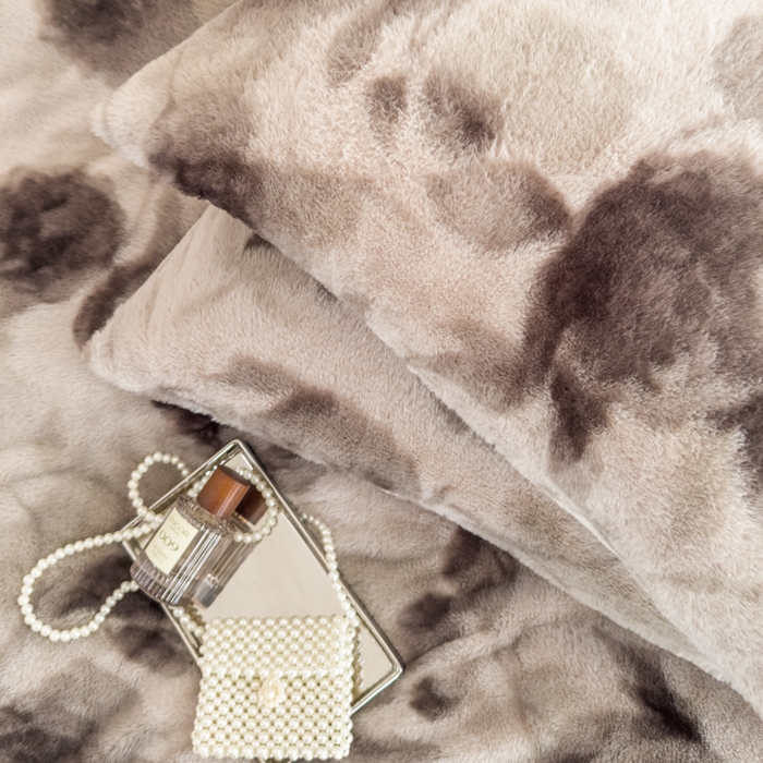 91家纺网 家纺一手货源 找家纺 橘子家 2025新款轻奢兔绒高克重四件套 绮梦