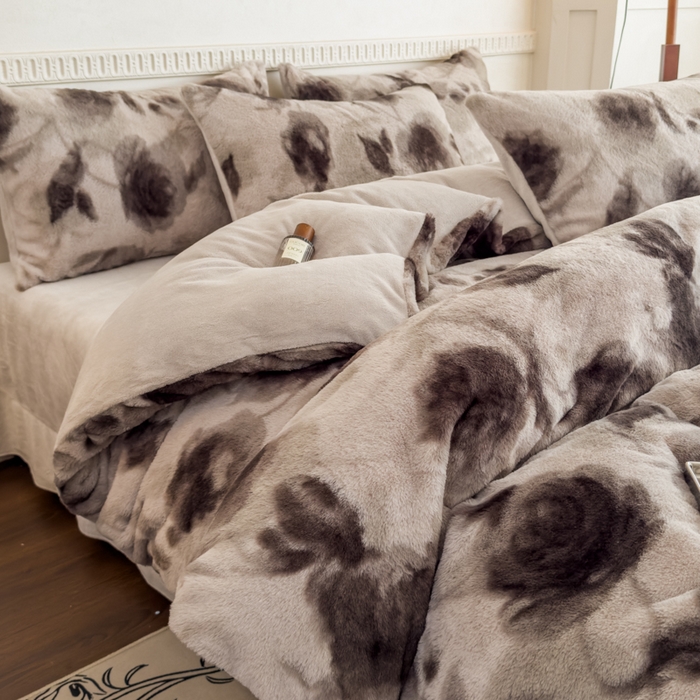 91家纺网 家纺一手货源 找家纺 橘子家 2025新款轻奢兔绒高克重四件套 绮梦