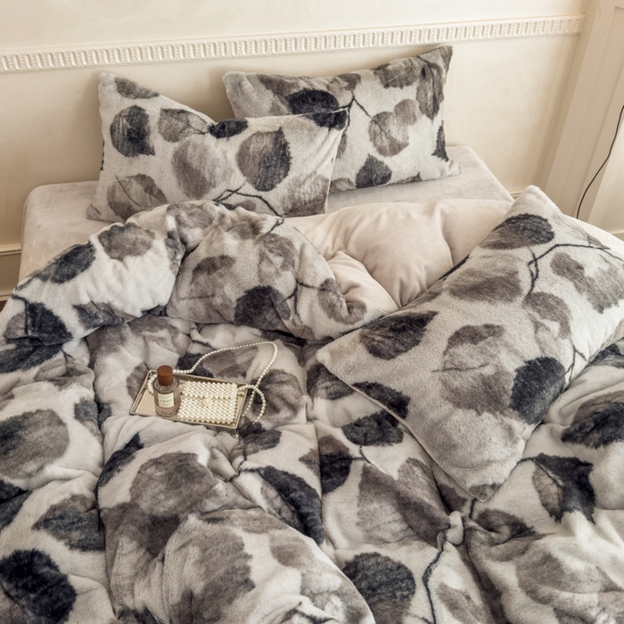 91家纺网 家纺一手货源 找家纺 橘子家 2025新款轻奢兔绒高克重四件套 森与-灰