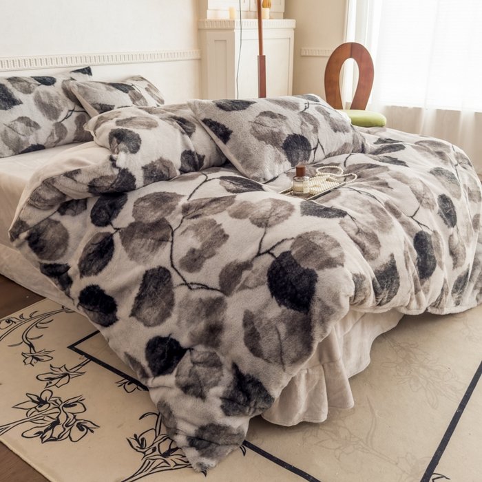 91家纺网 家纺一手货源 找家纺 橘子家 2025新款轻奢兔绒高克重四件套 森与-灰