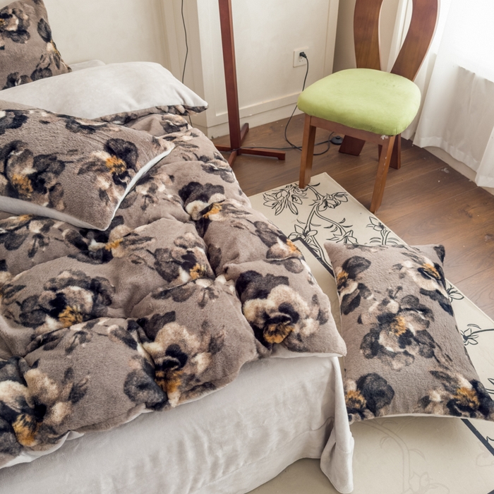 91家纺网 家纺一手货源 找家纺 橘子家 2025新款轻奢兔绒高克重四件套 索菲庄园