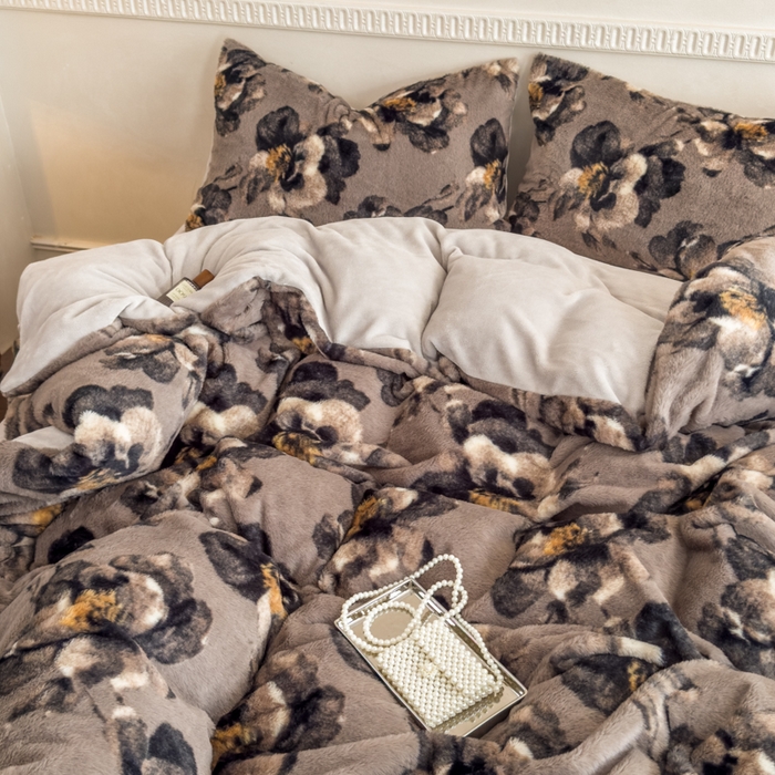 91家纺网 家纺一手货源 找家纺 橘子家 2025新款轻奢兔绒高克重四件套 索菲庄园