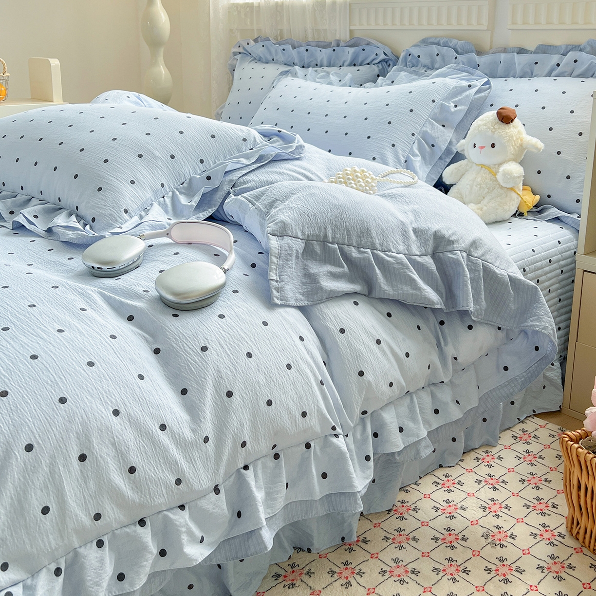 91家纺网 家纺一手货源 找家纺 富米莱（原臻工厂） 2025新款双层花边高克重亲肤棉云柔棉床盖床单四件套 蓝波点