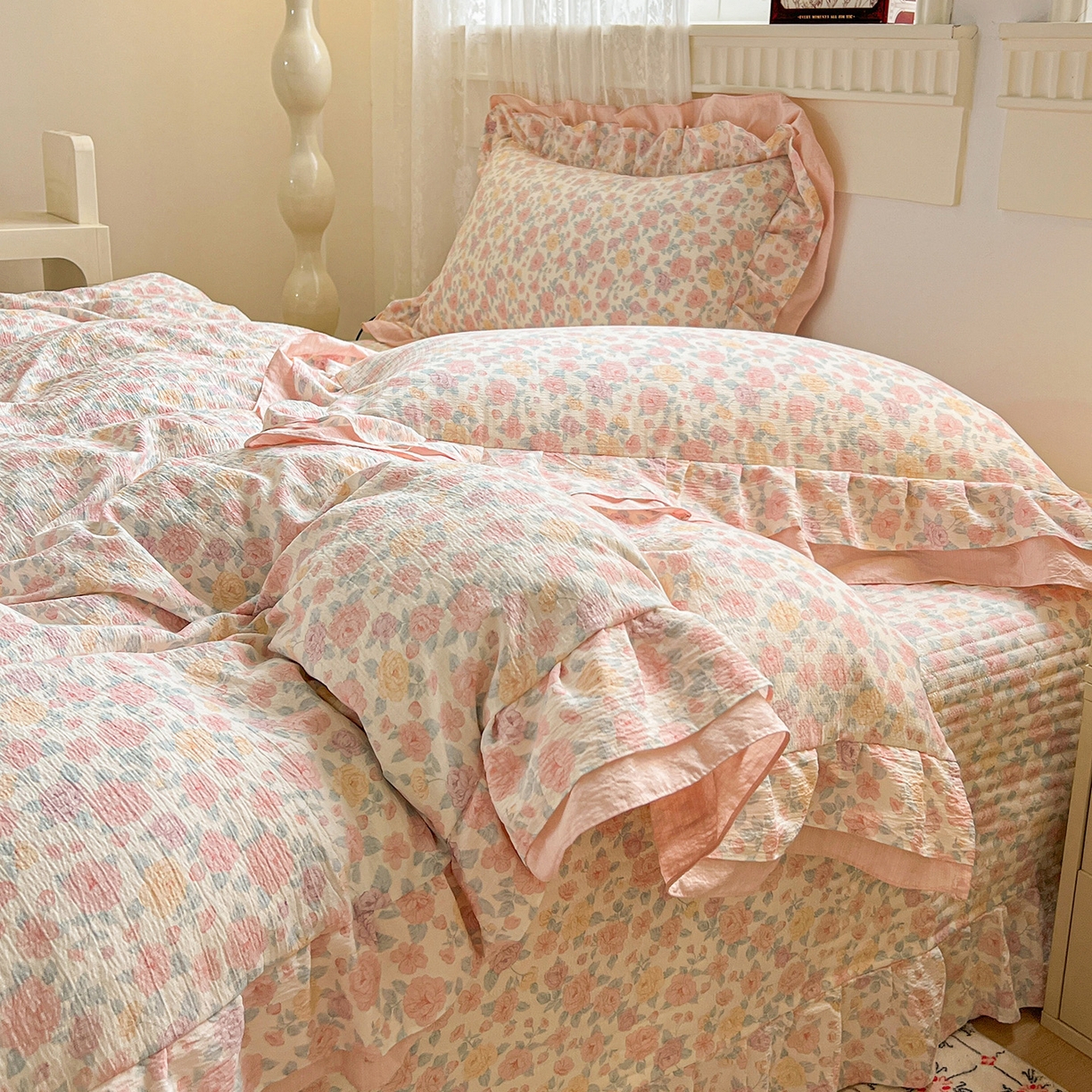 91家纺网 家纺一手货源 找家纺 富米莱（原臻工厂） 2025新款双层花边高克重亲肤棉云柔棉床盖床单四件套 芊芊花海