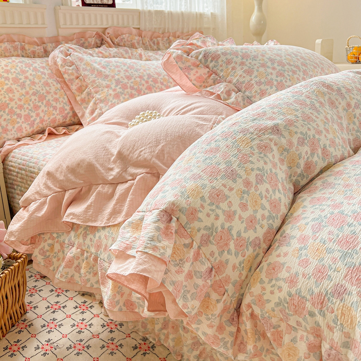 91家纺网 家纺一手货源 找家纺 富米莱（原臻工厂） 2025新款双层花边高克重亲肤棉云柔棉床盖床单四件套 芊芊花海