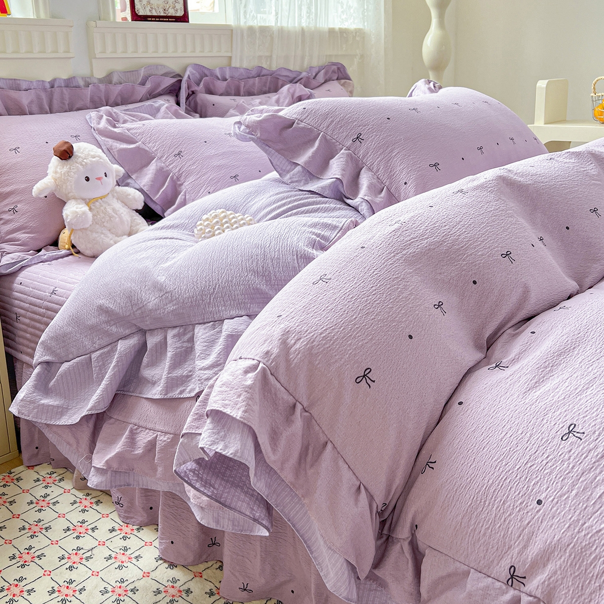 91家纺网 家纺一手货源 找家纺 富米莱（原臻工厂） 2025新款双层花边高克重亲肤棉云柔棉床盖床单四件套 蝴蝶结点点