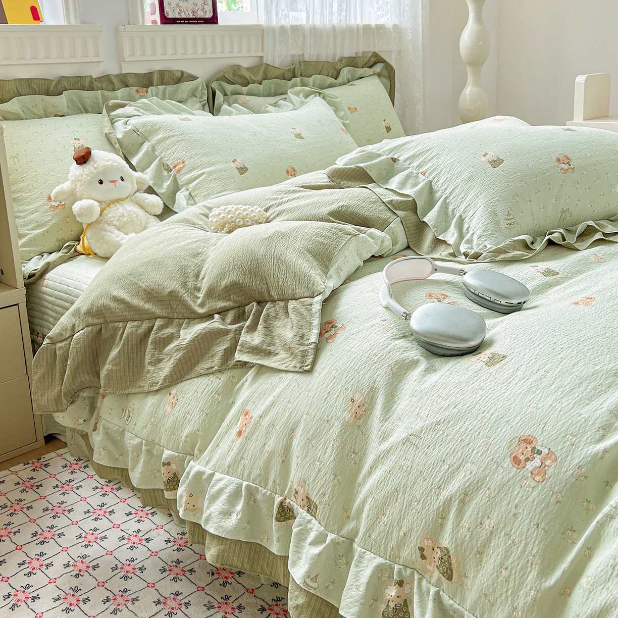 91家纺网 家纺一手货源 找家纺 富米莱（原臻工厂） 2025新款双层花边高克重亲肤棉云柔棉床盖床单四件套 绿色小象