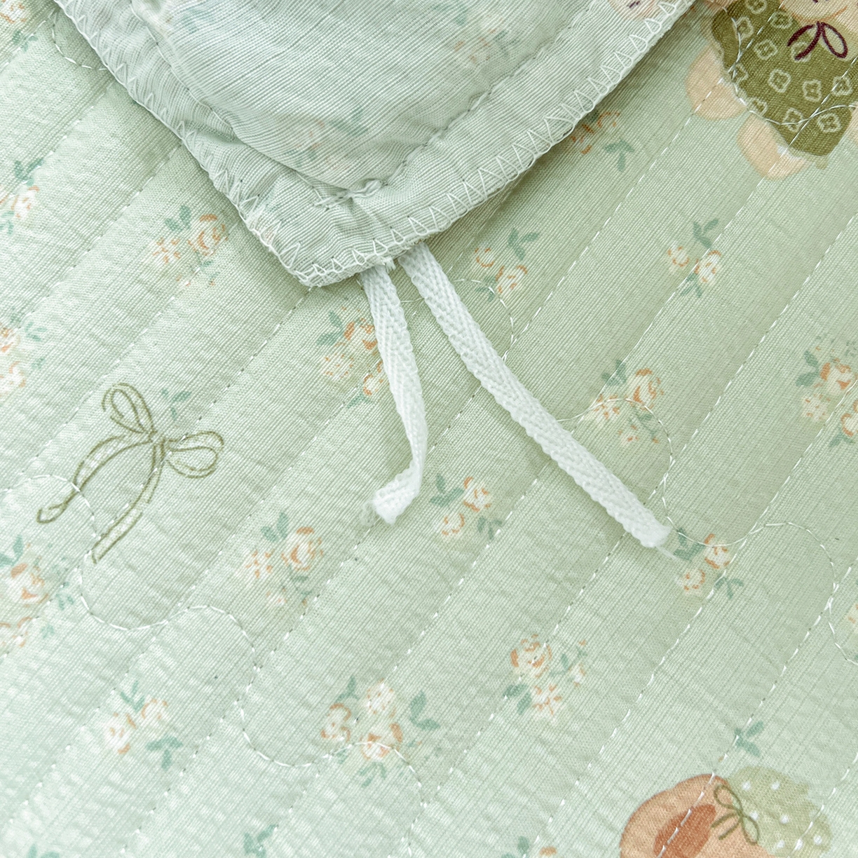 91家纺网 家纺一手货源 找家纺 富米莱（原臻工厂） 2025新款双层花边高克重亲肤棉云柔棉床盖床单四件套 绿色小象