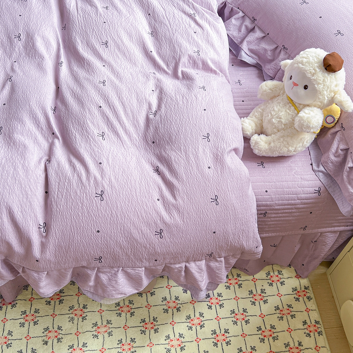 91家纺网 家纺一手货源 找家纺 富米莱（原臻工厂） 2025新款双层花边高克重亲肤棉云柔棉床盖床单四件套 蝴蝶结点点