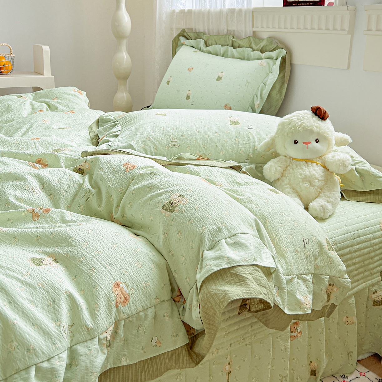 91家纺网 家纺一手货源 找家纺 富米莱（原臻工厂） 2025新款双层花边高克重亲肤棉云柔棉床盖床单四件套 绿色小象