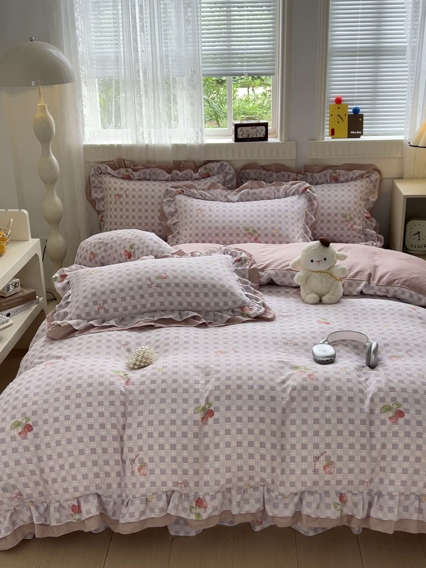91家纺网 家纺一手货源 找家纺 富米莱（原臻工厂） 2025新款双层花边高克重亲肤棉云柔棉床盖床单四件套 方格草莓