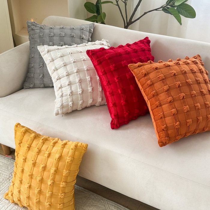 91家纺网 家纺一手货源 找家纺 新奇异 2025新款泡泡格抱枕 泡泡格-米白