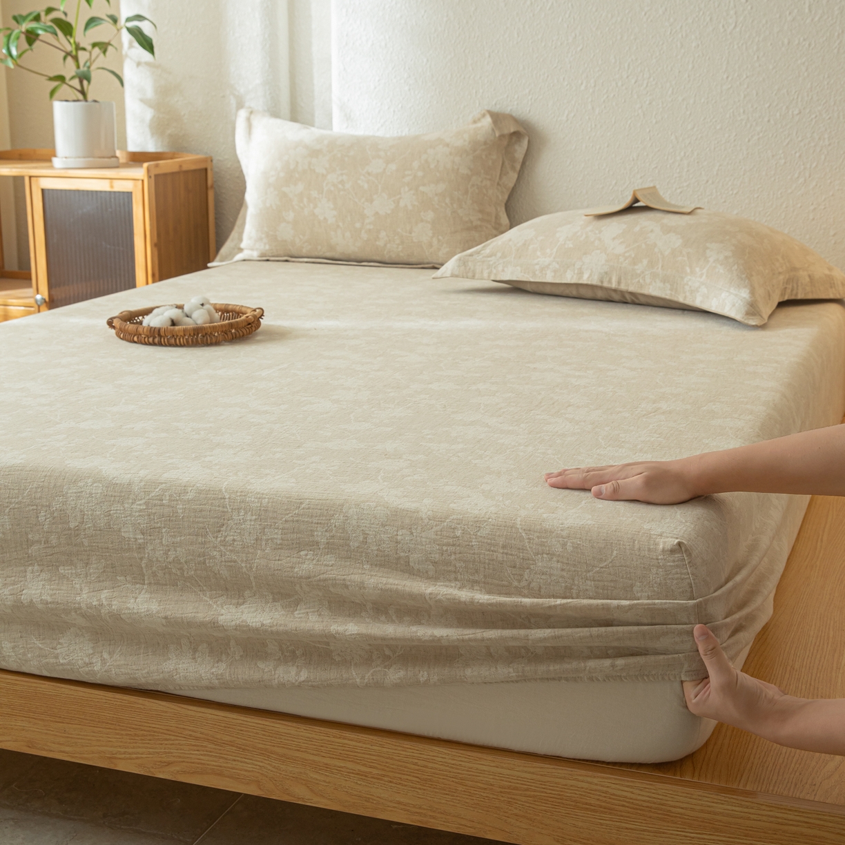 91家纺网 家纺一手货源 找家纺 眠博士 2025新款A类棉麻双层纱提花床笠 棉麻双层纱床笠-蓝聆花