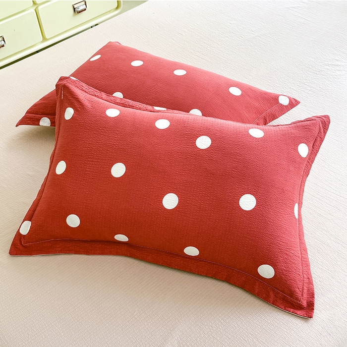 91家纺网 家纺一手货源 找家纺 韩约家纺 2025新款1全棉镂空双色刺绣花边床单款加厚棉麻四件套 波波玫红