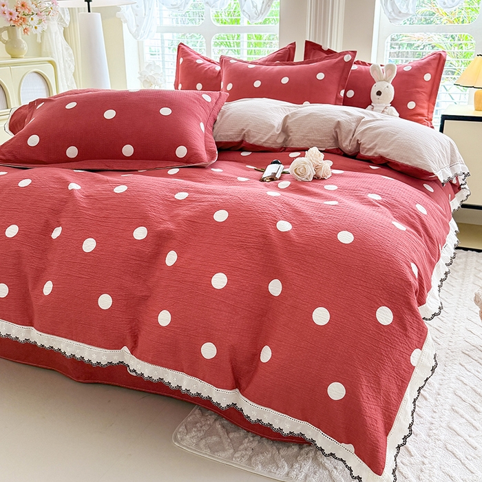 91家纺网 家纺一手货源 找家纺 韩约家纺 2025新款1全棉镂空双色刺绣花边床单款加厚棉麻四件套 波波玫红