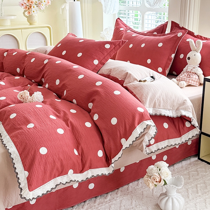 91家纺网 家纺一手货源 找家纺 韩约家纺 2025新款1全棉镂空双色刺绣花边床单款加厚棉麻四件套 波波玫红