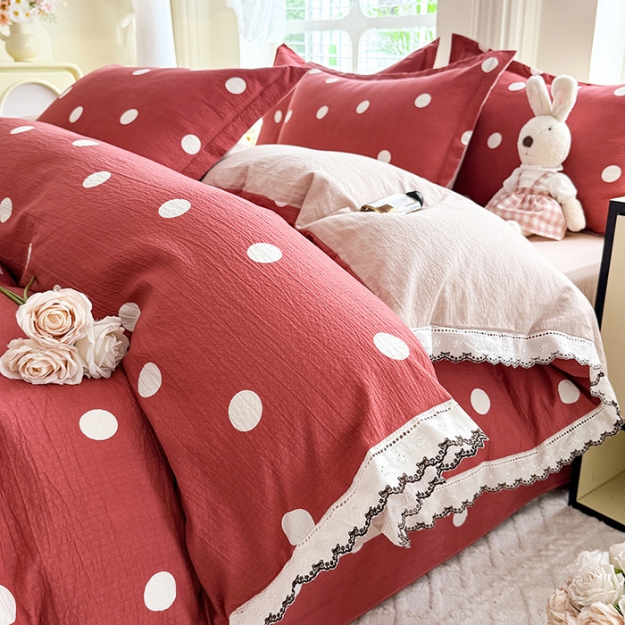 91家纺网 家纺一手货源 找家纺 韩约家纺 2025新款1全棉镂空双色刺绣花边床单款加厚棉麻四件套 波波玫红