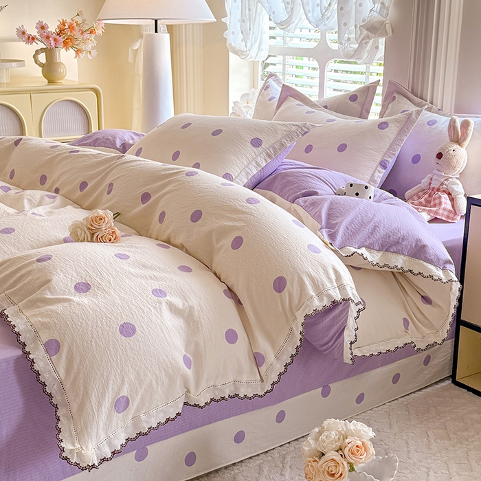 91家纺网 家纺一手货源 找家纺 韩约家纺 2025新款1全棉镂空双色刺绣花边床单款加厚棉麻四件套 波波紫