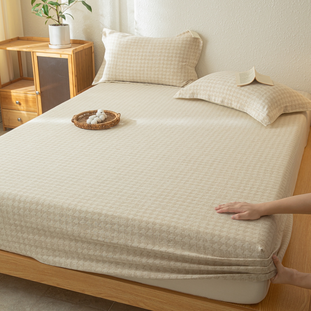 91家纺网 家纺一手货源 找家纺 眠博士 2025新款A类棉麻双层纱提花床笠 棉麻双层纱床笠-千鸟格