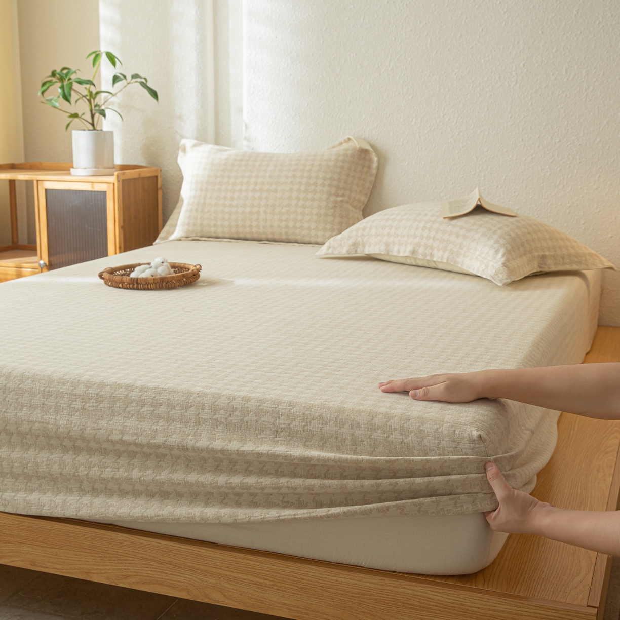 91家纺网 家纺一手货源 找家纺 眠博士 2025新款A类棉麻双层纱提花床笠 棉麻双层纱床笠-千鸟格