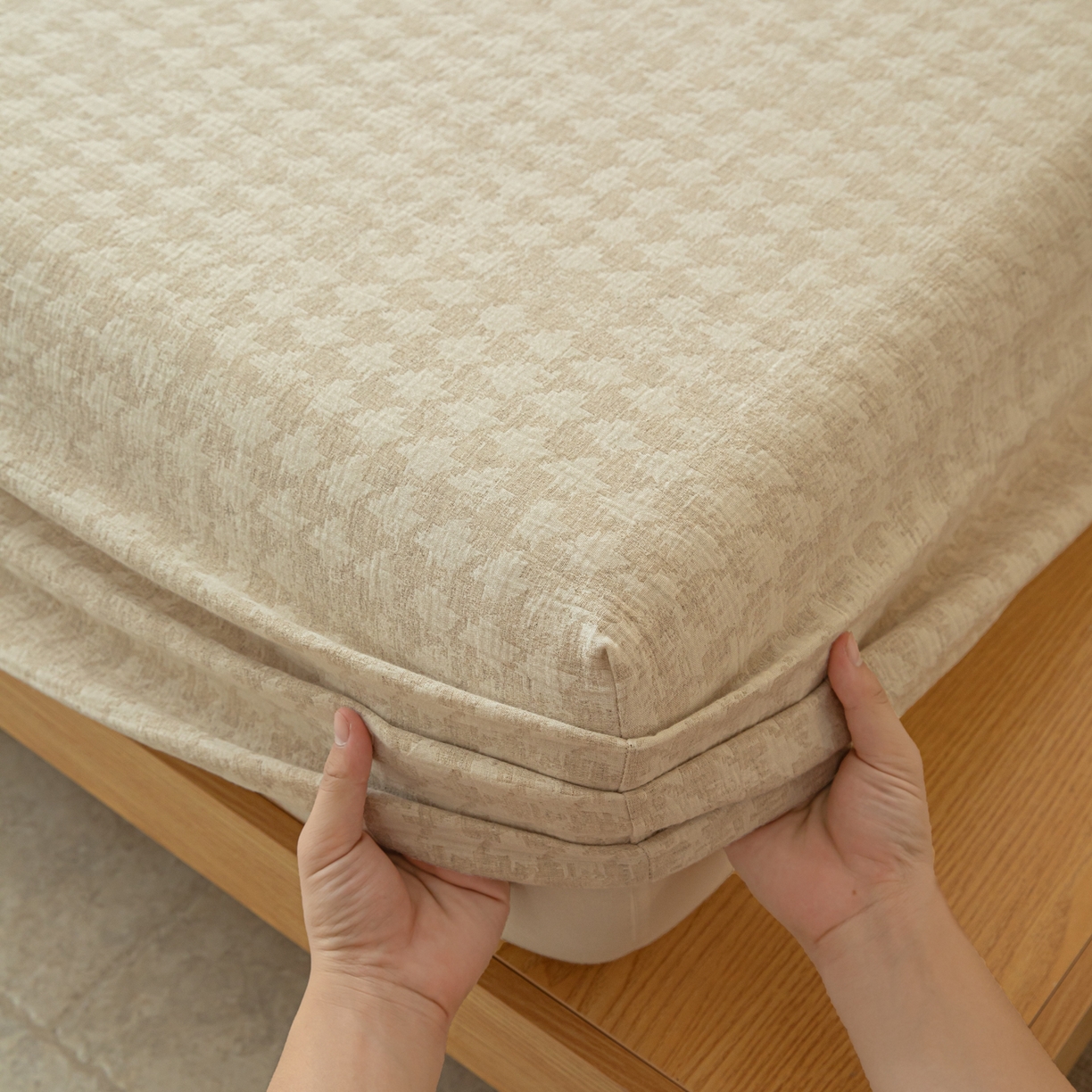 91家纺网 家纺一手货源 找家纺 眠博士 2025新款A类棉麻双层纱提花床笠 棉麻双层纱床笠-千鸟格