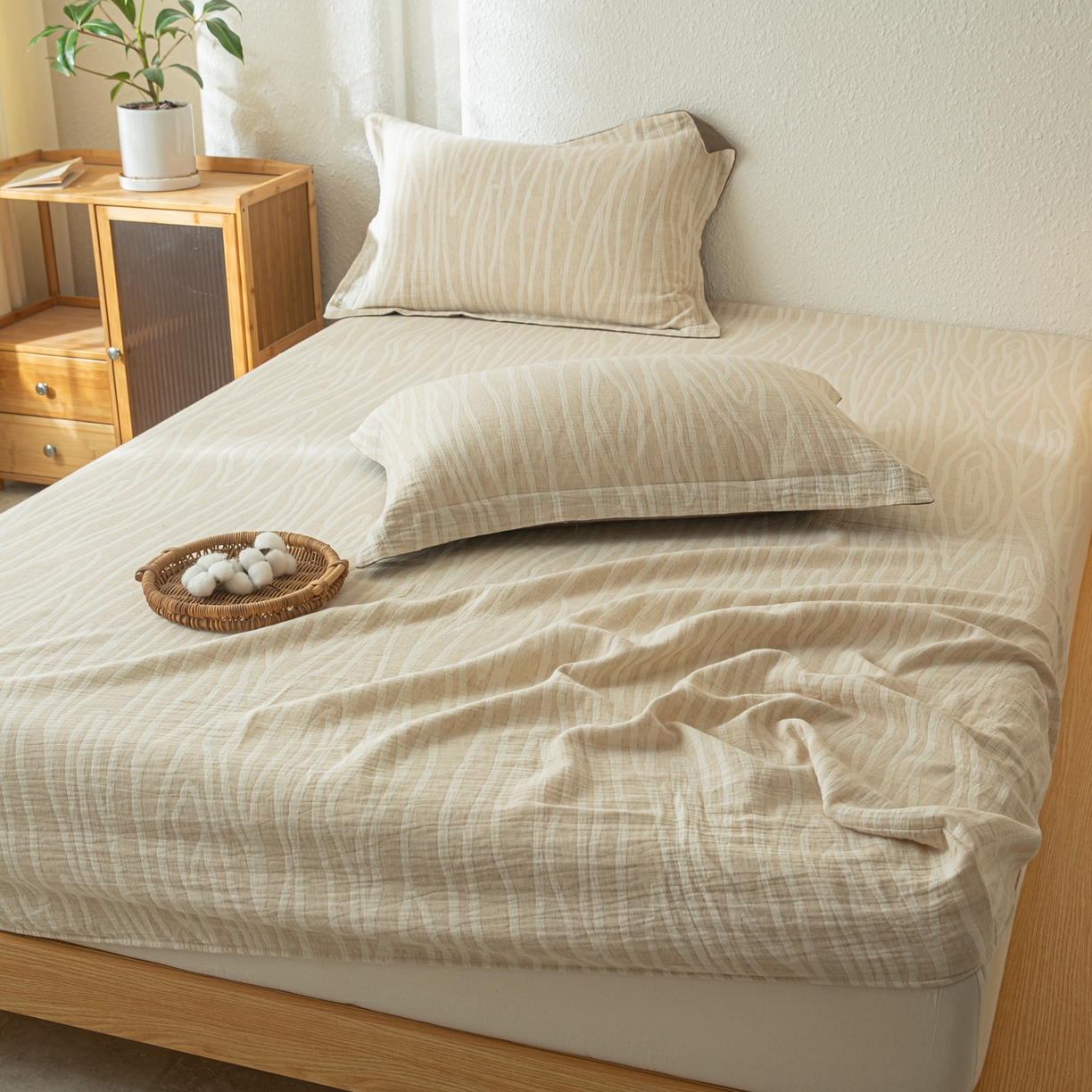 91家纺网 家纺一手货源 找家纺 眠博士 2025新款A类棉麻双层纱提花床笠 棉麻双层纱床笠-树纹