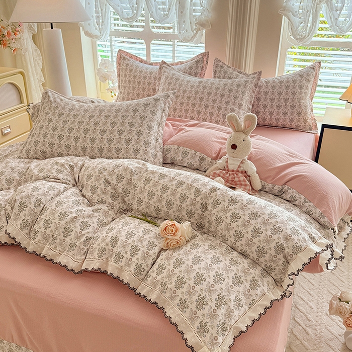 91家纺网 家纺一手货源 找家纺 韩约家纺 2025新款1全棉镂空双色刺绣花边床单款加厚棉麻四件套 蝶语香