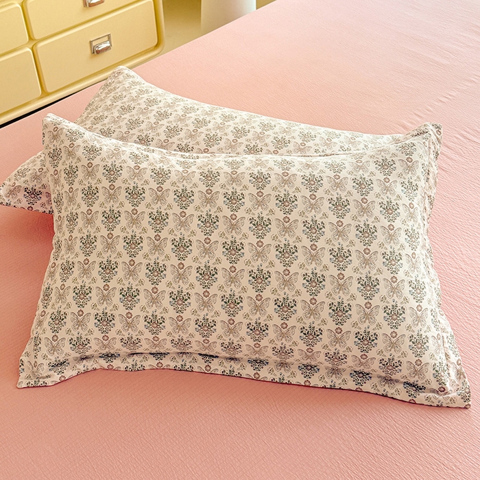 91家纺网 家纺一手货源 找家纺 韩约家纺 2025新款1全棉镂空双色刺绣花边床单款加厚棉麻四件套 蝶语香