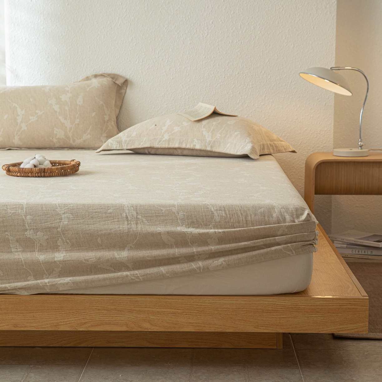 91家纺网 家纺一手货源 找家纺 眠博士 2025新款A类棉麻双层纱提花床笠 棉麻双层纱床笠-摇影